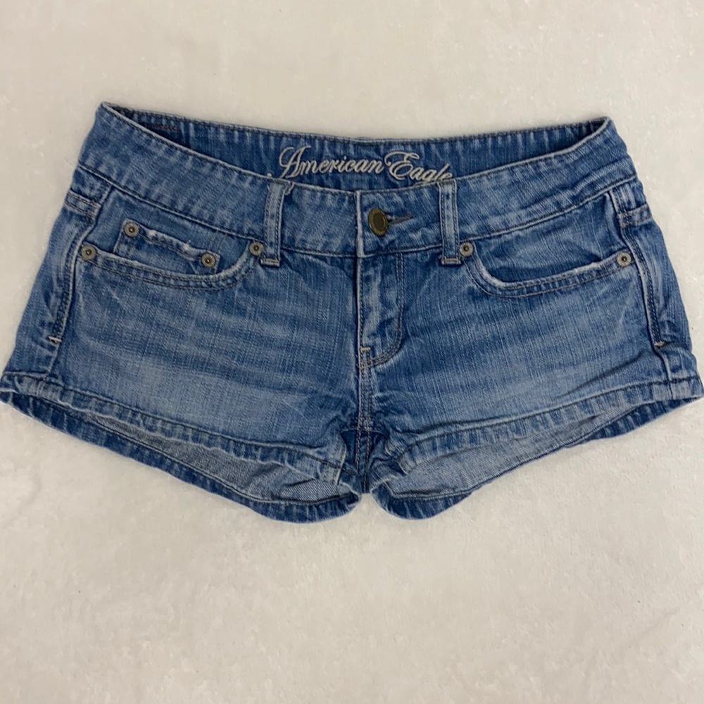 EUC AEO daisy duke low rise denim shorts sz 0
